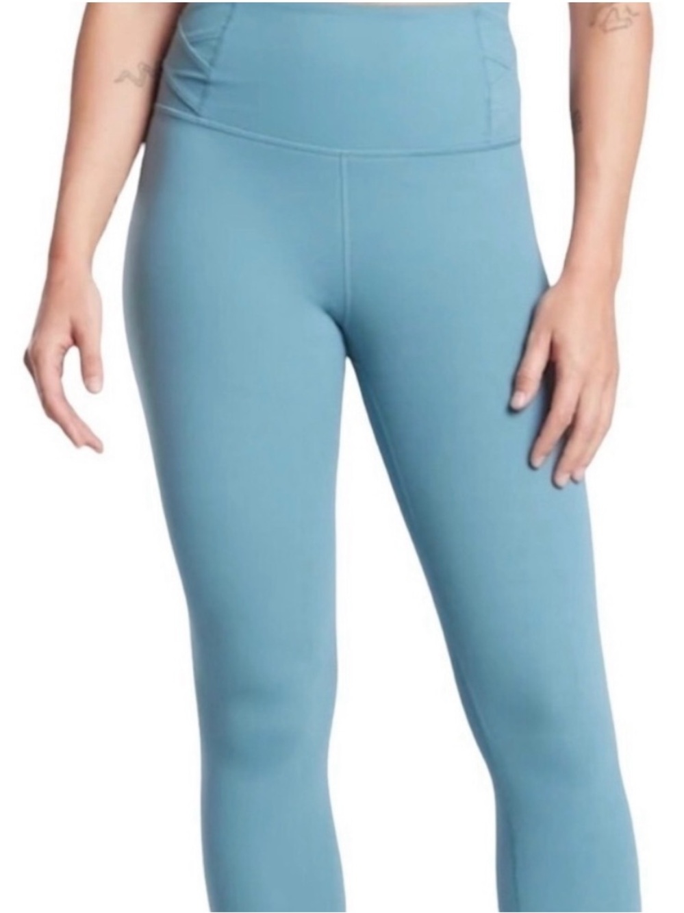 Athleta High Rise Elation 7/8
Tight Riviera Blue Size XS